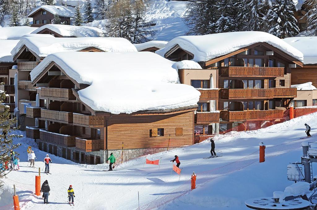travelski home premium Residence Les Chalets dEdelweiss appartement pied des pistes 6