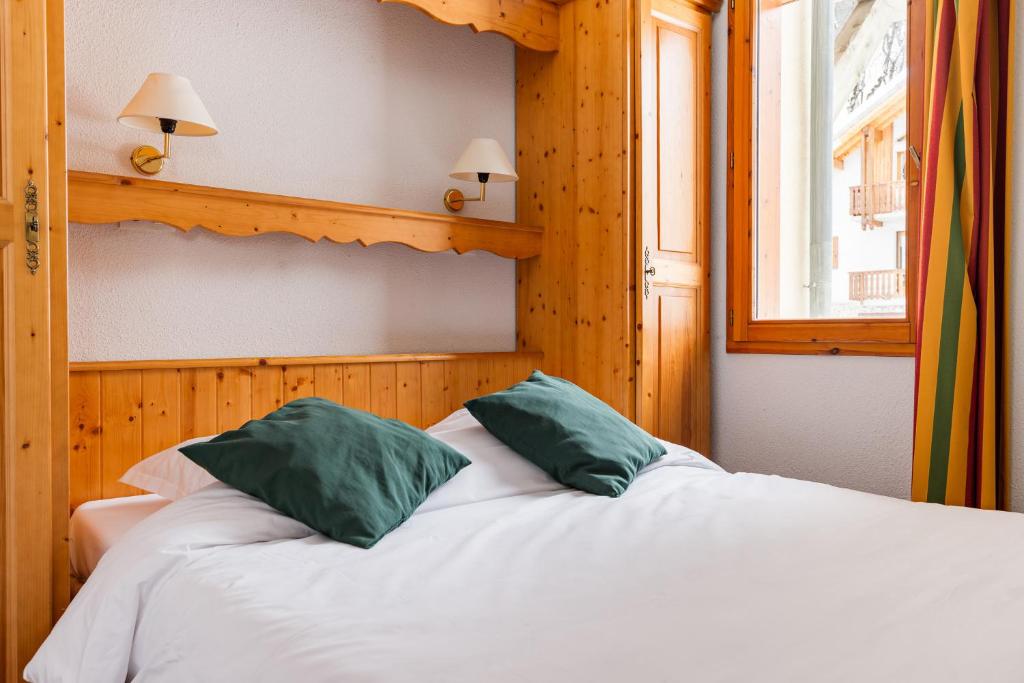 travelski home select Residence Les Chalets du Galibier appartement pied des pistes 7