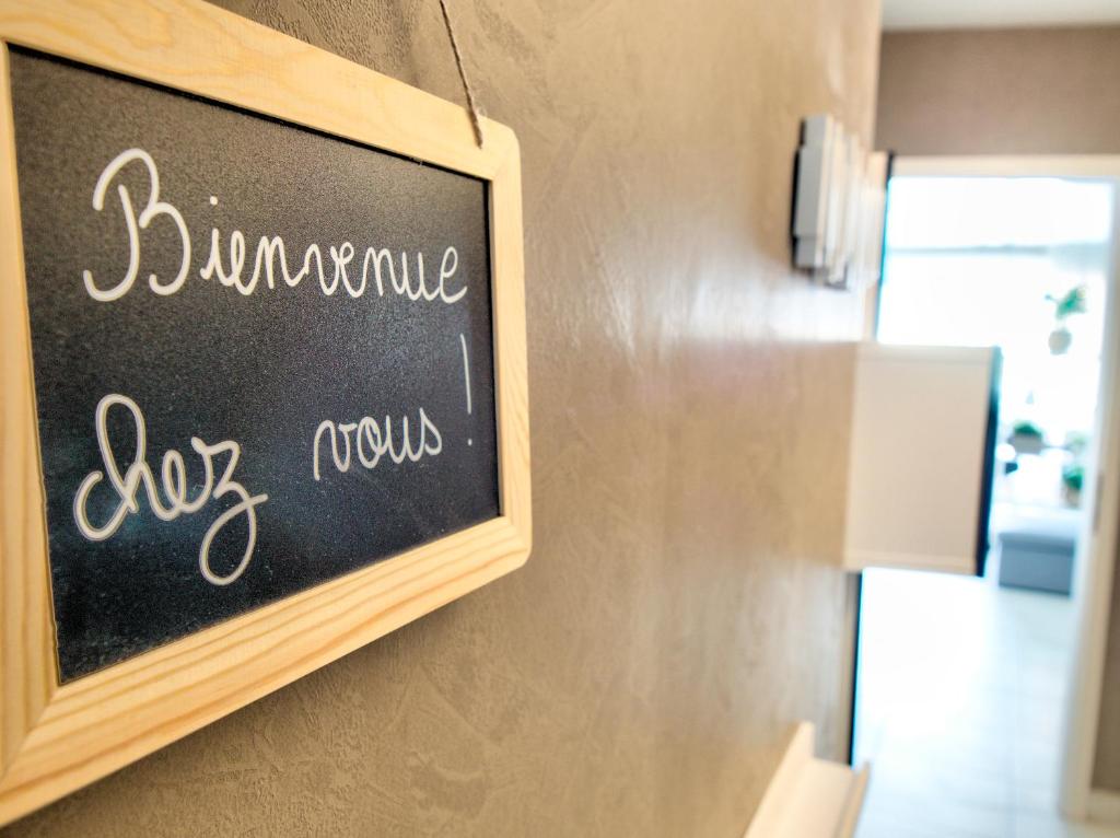 ☆ LExotique ☆ 2 chambres ☆ NETFLIX ☆ appartement pied des pistes 11